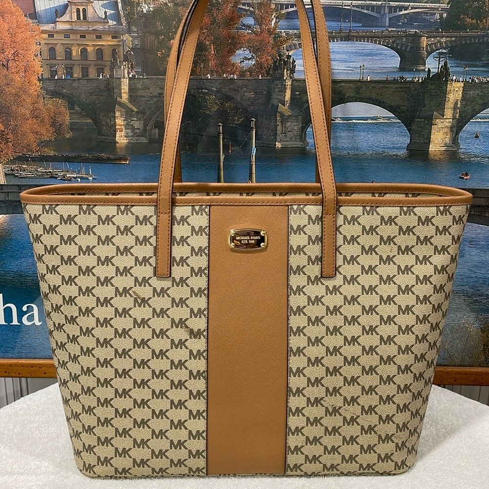 Michael Kors Tote